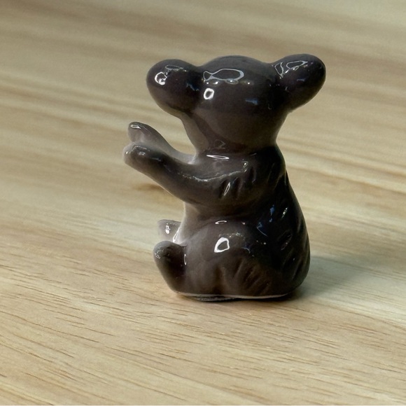 Vintage Bug House Baby Koala Miniature Bone China Figurine Japan - Picture 6 of 14